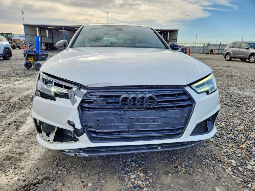 Audi A4, Premium Plus