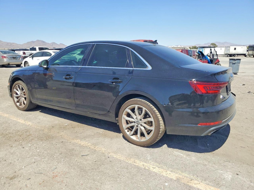Audi A4, Premium