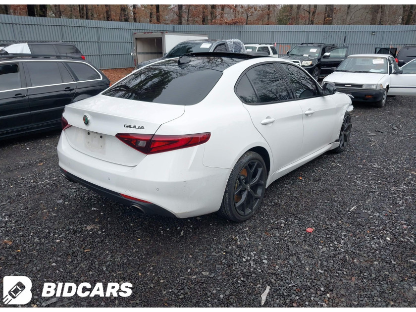 Alfa Romeo Giulia, Ti Awd