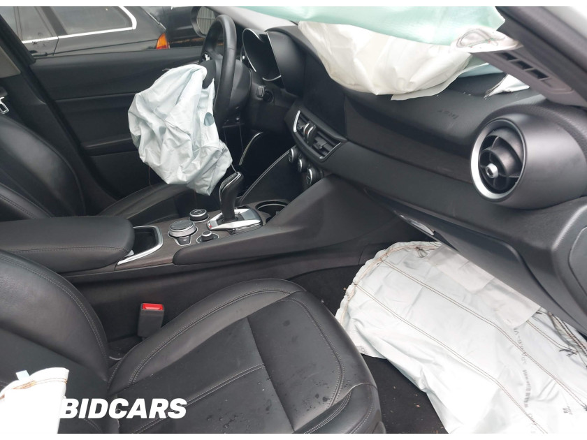 Alfa Romeo Giulia, Ti Awd