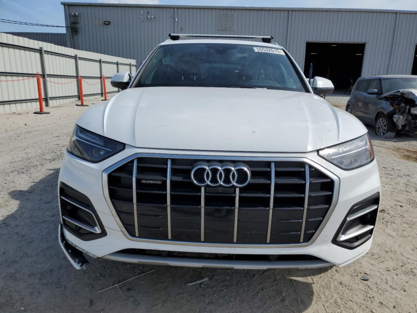 Audi Q5, Premium Plus
