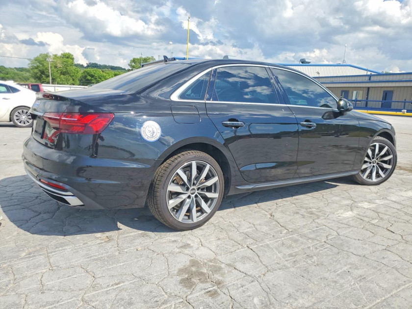 Audi A4, Premium 40