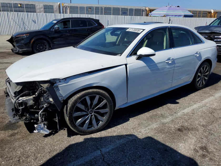 Audi A4, Premium 40