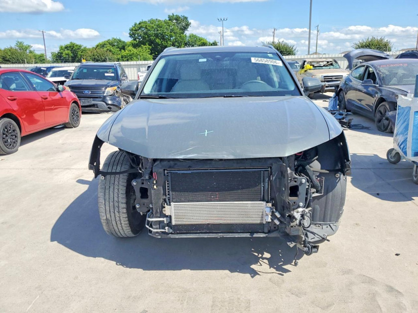 Audi Q3, Premium Plus 40