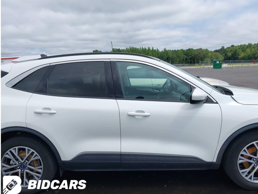 Ford Escape, Sel