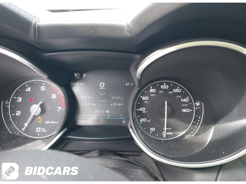 Alfa Romeo Stelvio, Ti Awd