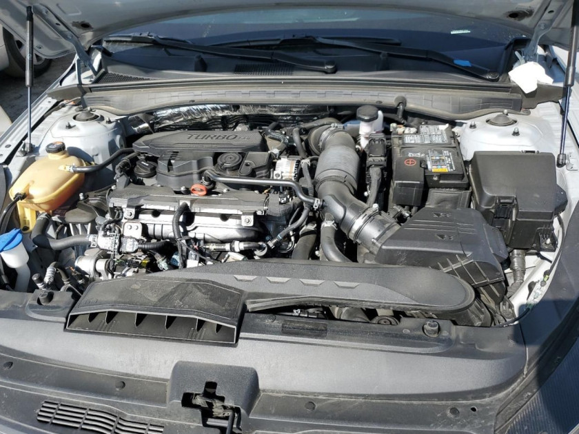 KIA K5, Gt-Line