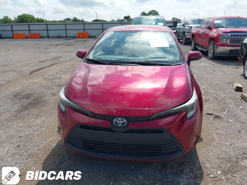Toyota Corolla, Hybrid Le