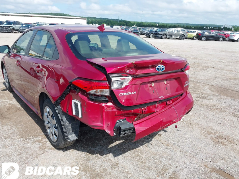 Toyota Corolla, Hybrid Le