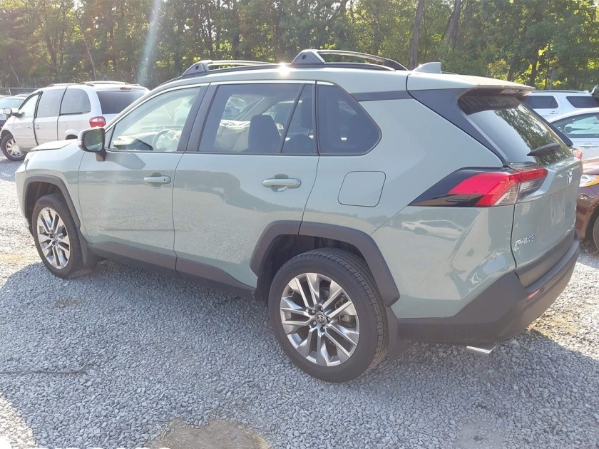 Toyota RAV4, Xle Premium