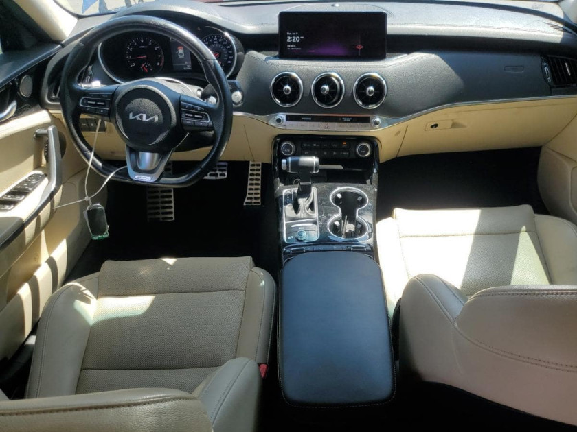 KIA Stinger, Gt Line