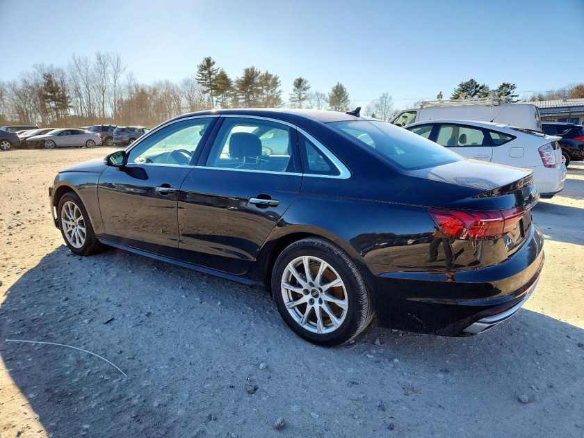 Audi A4, Premium 40