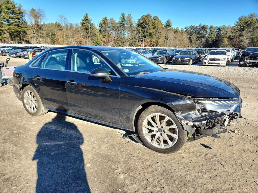 Audi A4, Premium 40