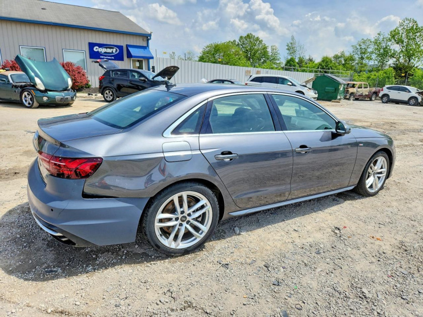 Audi A4, Premium Plus 45