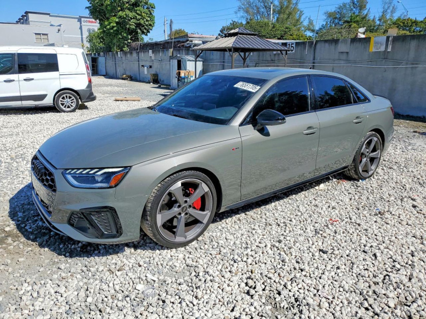 Audi A4, Premium Plus 45