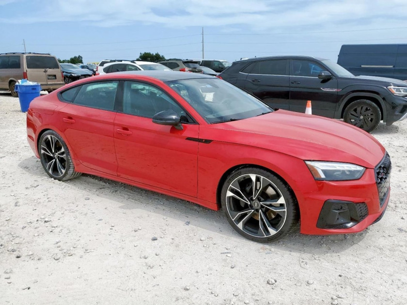 Audi S5, Premium Plus