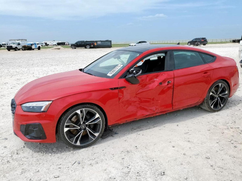 Audi S5, Premium Plus