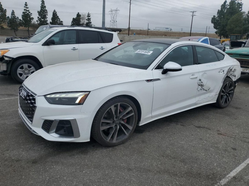 Audi S5, Premium Plus