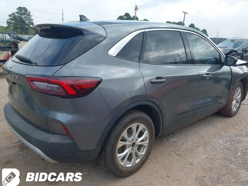 Ford Escape, Active