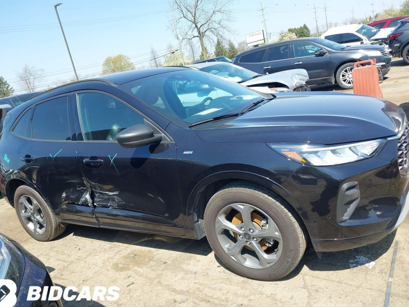 Ford Escape, St Line
