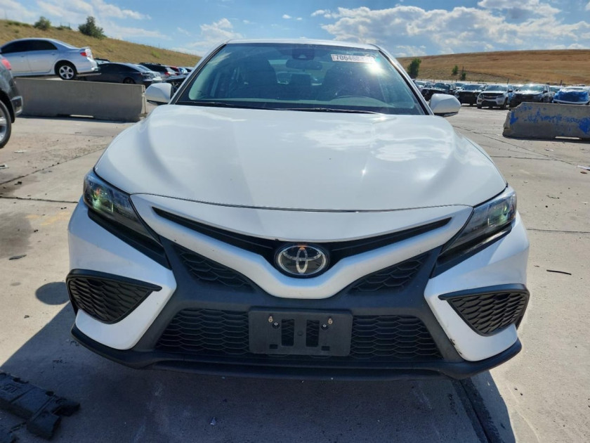 Toyota Camry, Se Night Shade