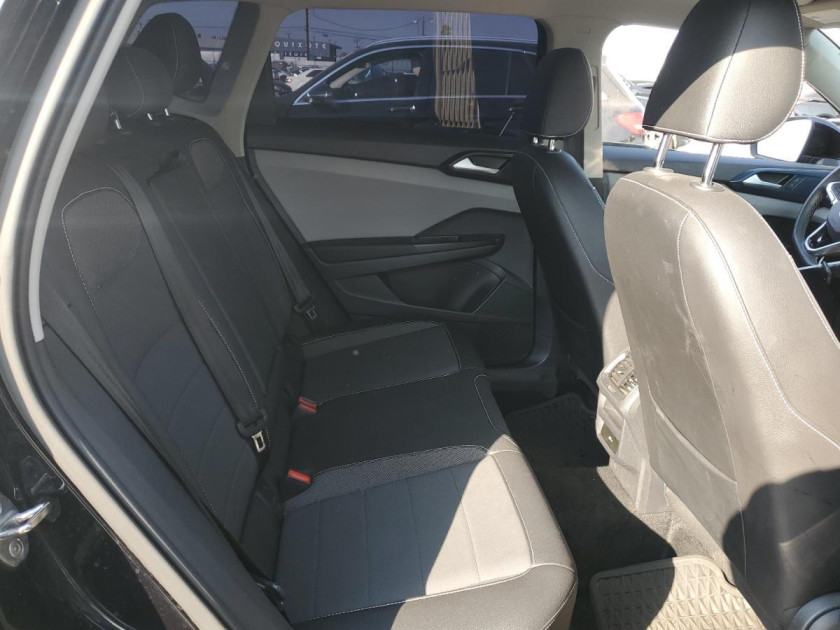 Volkswagen Taos, SE