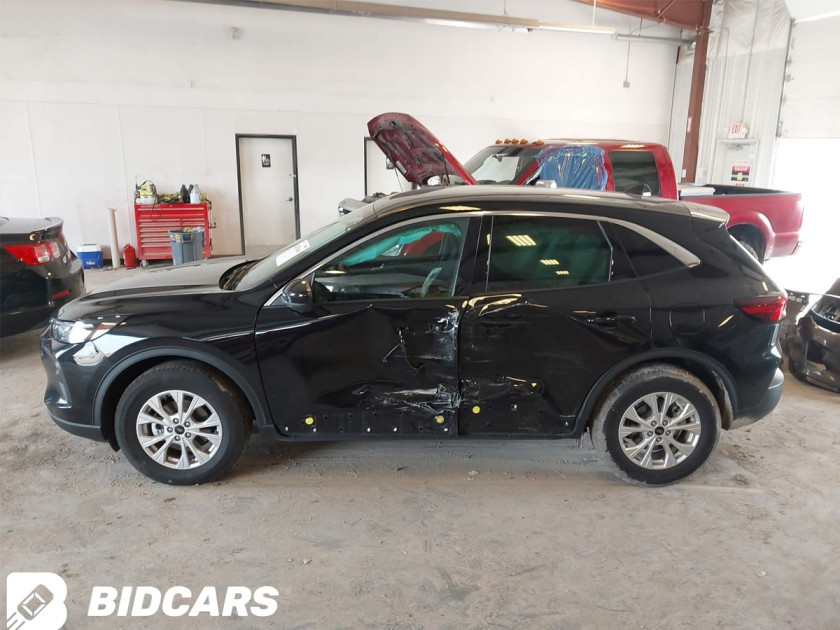 Ford Escape, Active