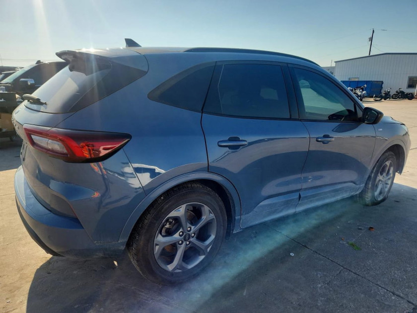 Ford Escape, St Line