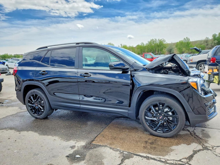 GMC Terrain, Sle