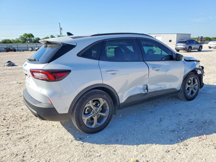 Ford Escape, St Line