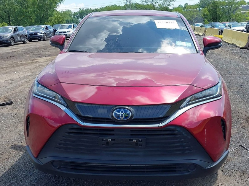 Toyota Venza, LE