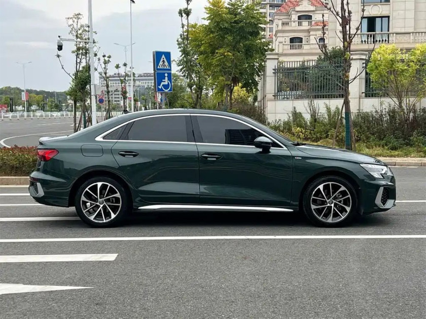 Audi A3 L Limousine