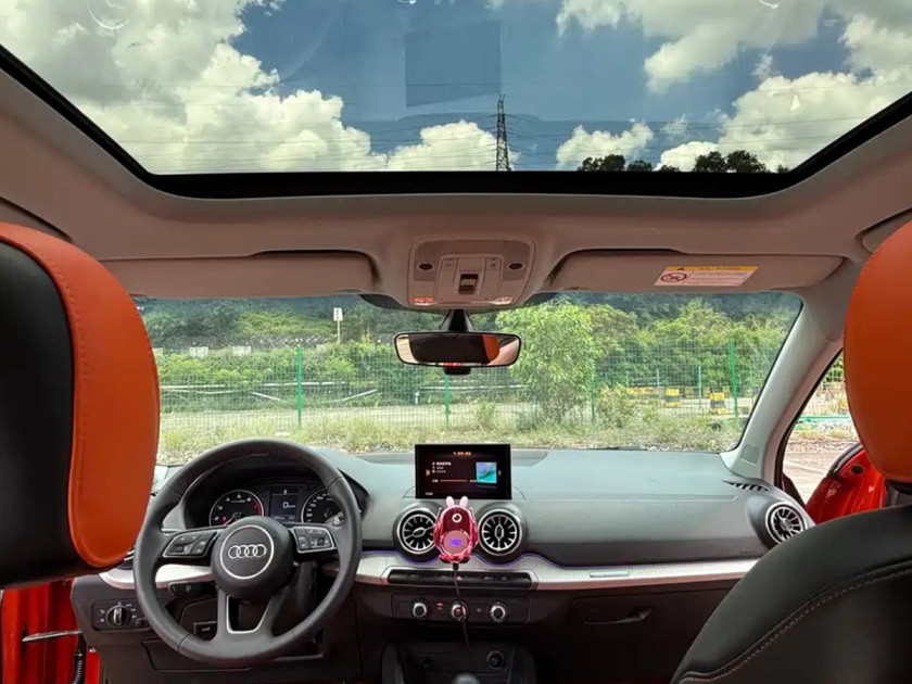 Audi Q2 L