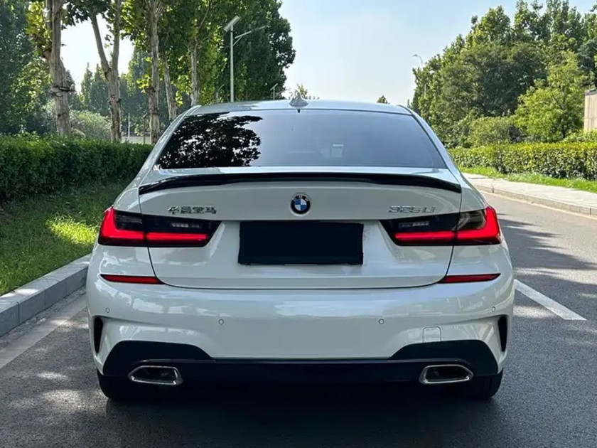 BMW 3 Series 320i
