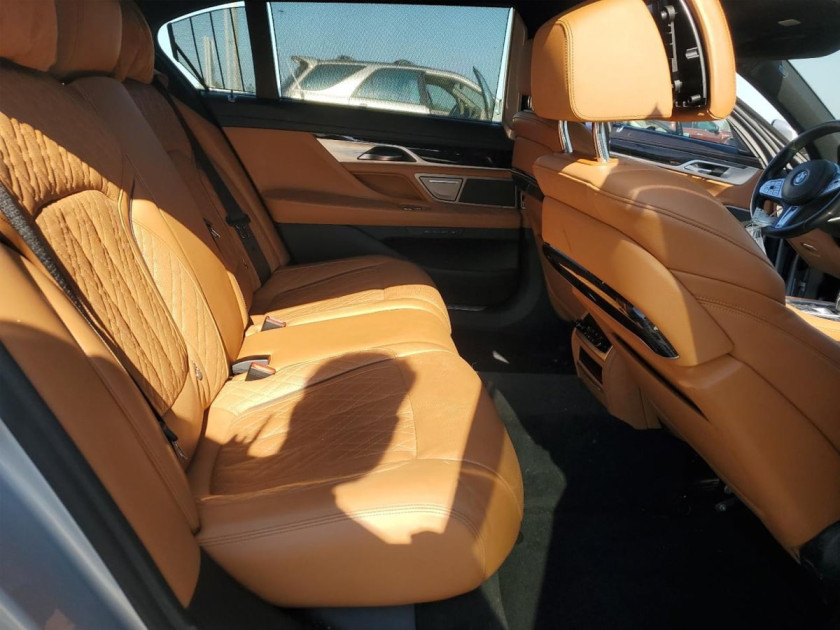 BMW 7 Series, 750 XI