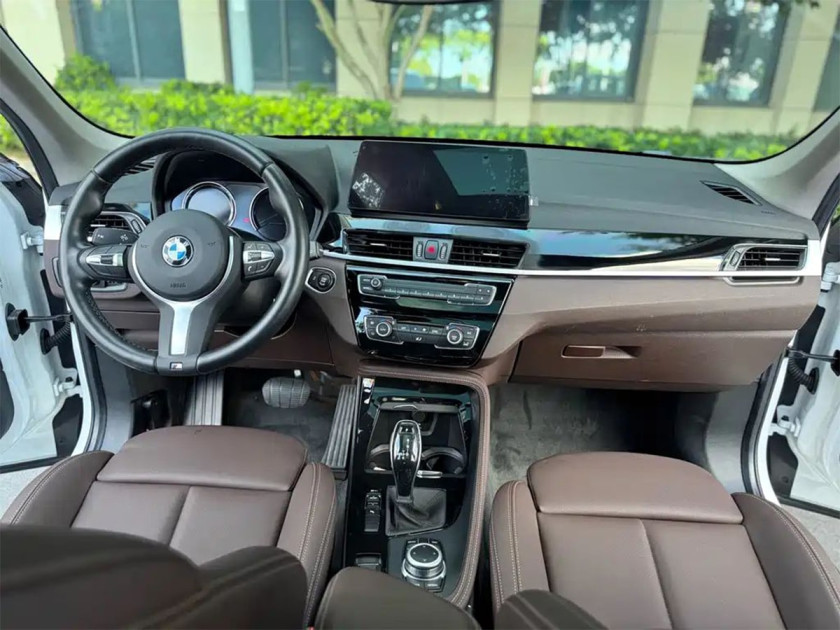BMW X1 sDrive20Li
