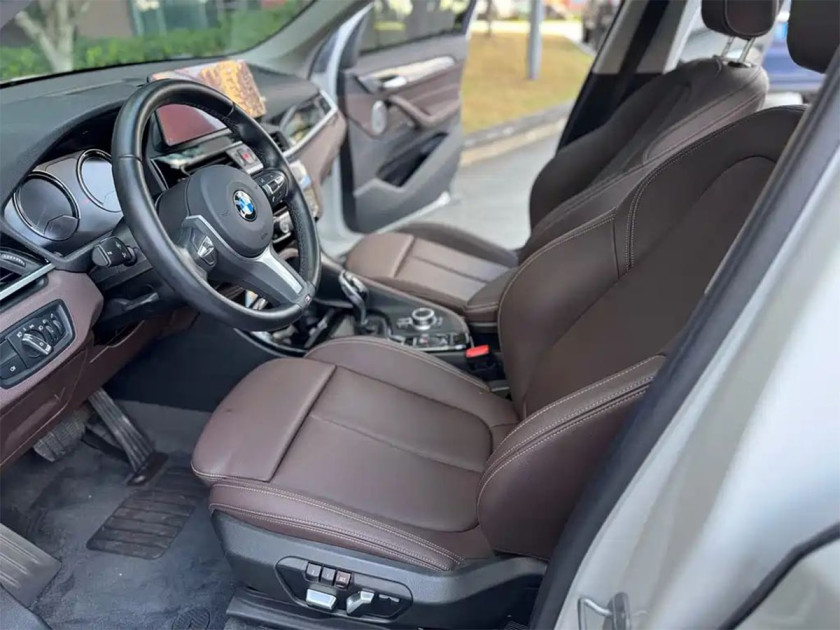 BMW X1 sDrive20Li