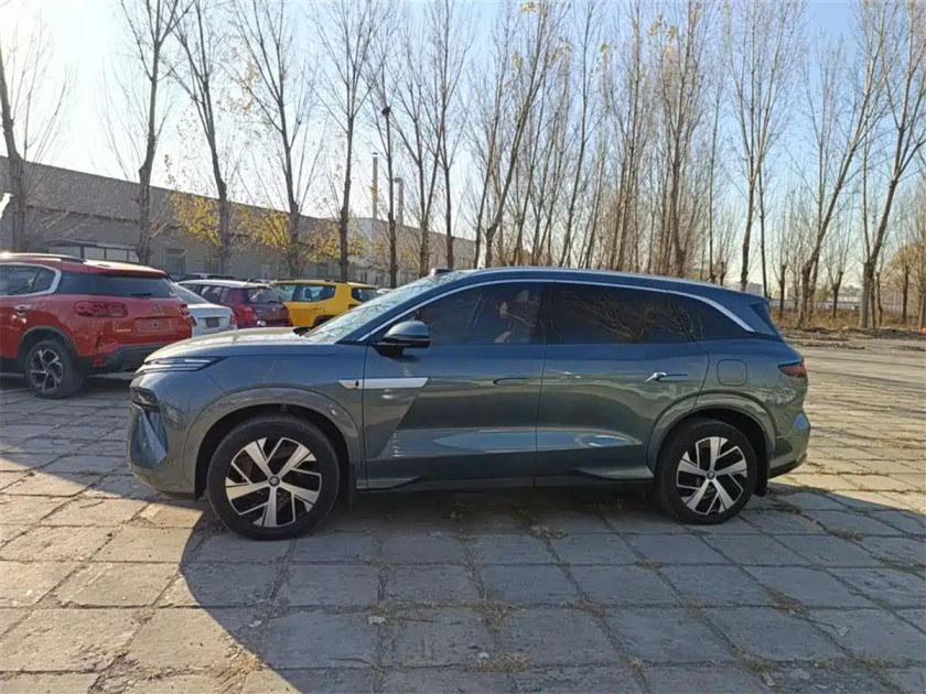 BYD Tang L EV