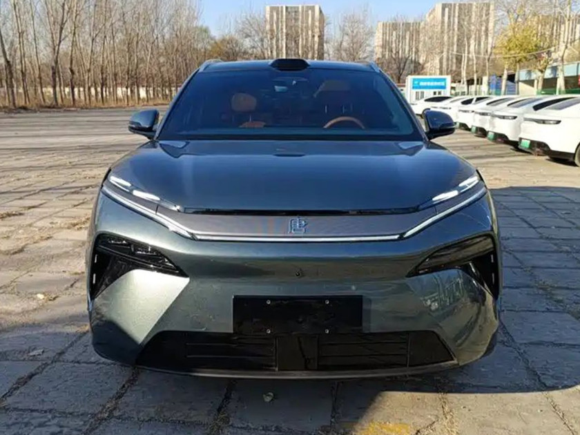 BYD Tang L EV