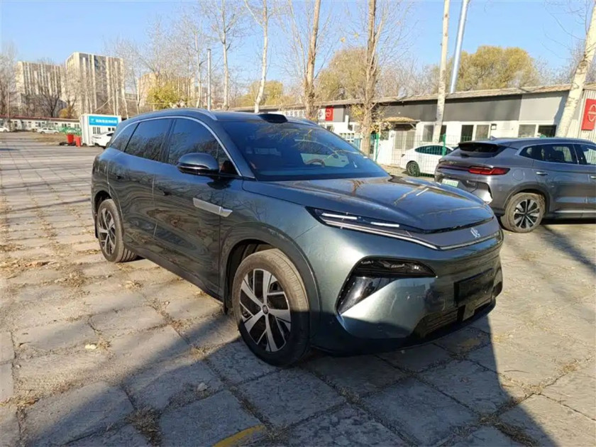 BYD Tang L EV