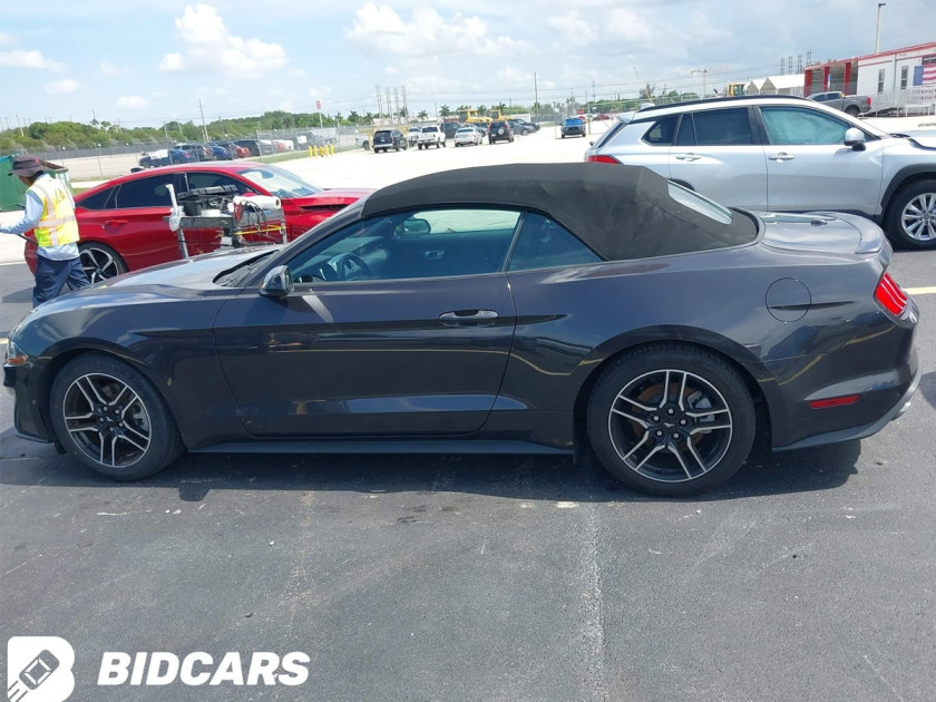 Ford Mustang, Ecoboost Premium