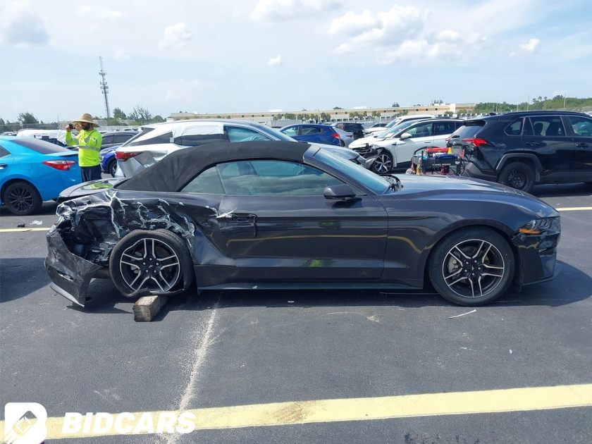 Ford Mustang, Ecoboost Premium