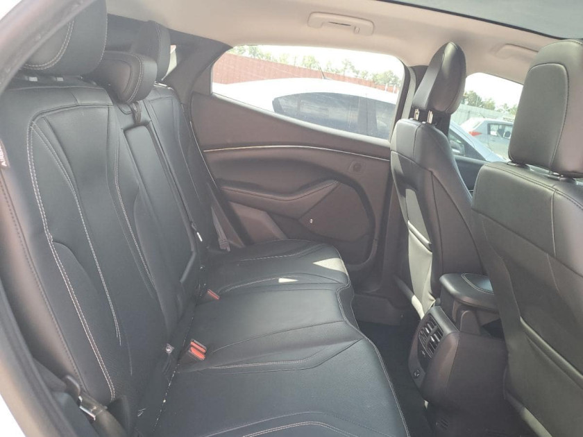 Ford Mustang, Premium