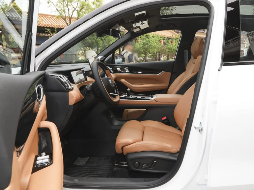 Geely Atlas (Boyue L)