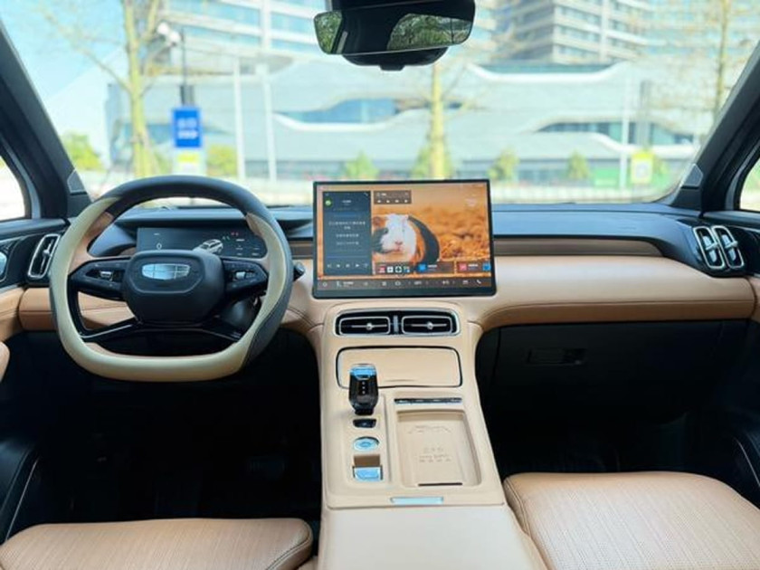Geely Atlas (Boyue L)
