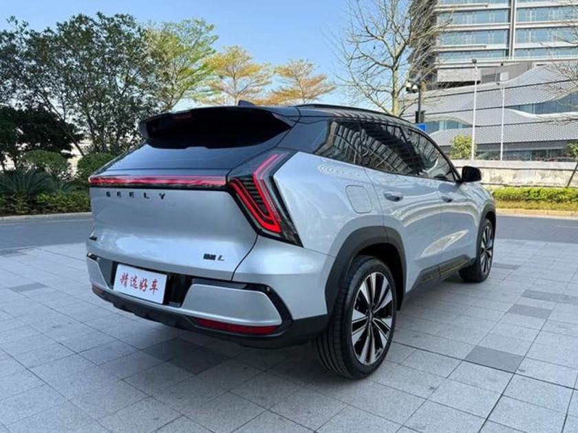 Geely Atlas (Boyue L)