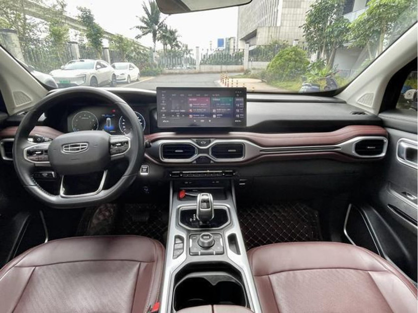 Geely Okavango (Haoyue)