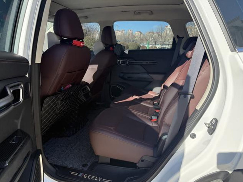 Geely Okavango (Haoyue)