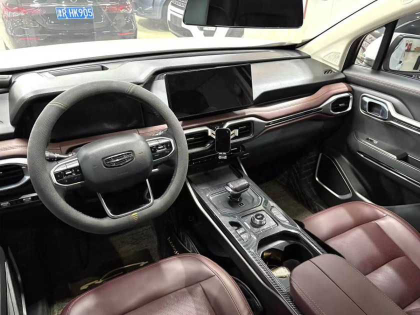 Geely Okavango (Haoyue)