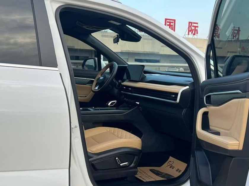 Geely Okavango (Haoyue L)